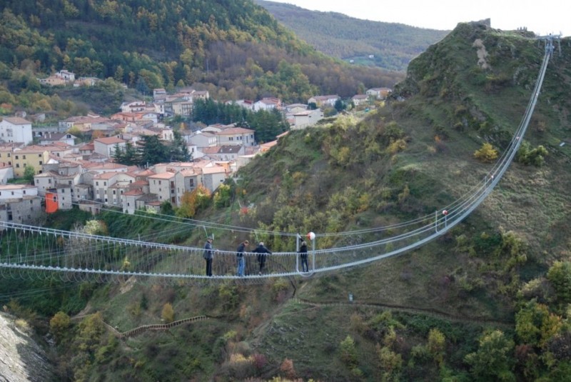 Locandina PONTE DELLA LUNA