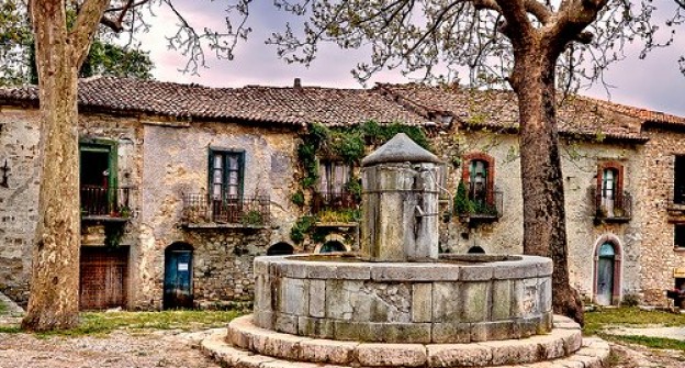 Visita Roscigno Vecchia